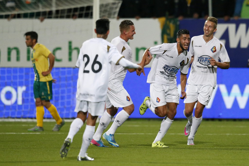 VELSEN, 18-09-2015, Telstarstadion seizoen 2015 /        2016, Jupiler League voetbal SC Telstar - Fortuna Sittard . Fortuna Sittardspeler Soufian Moro (r) scoort en viert de 1-0